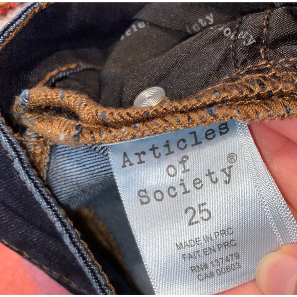 Articles of Society Flared Jeans - Picture 6 of 7